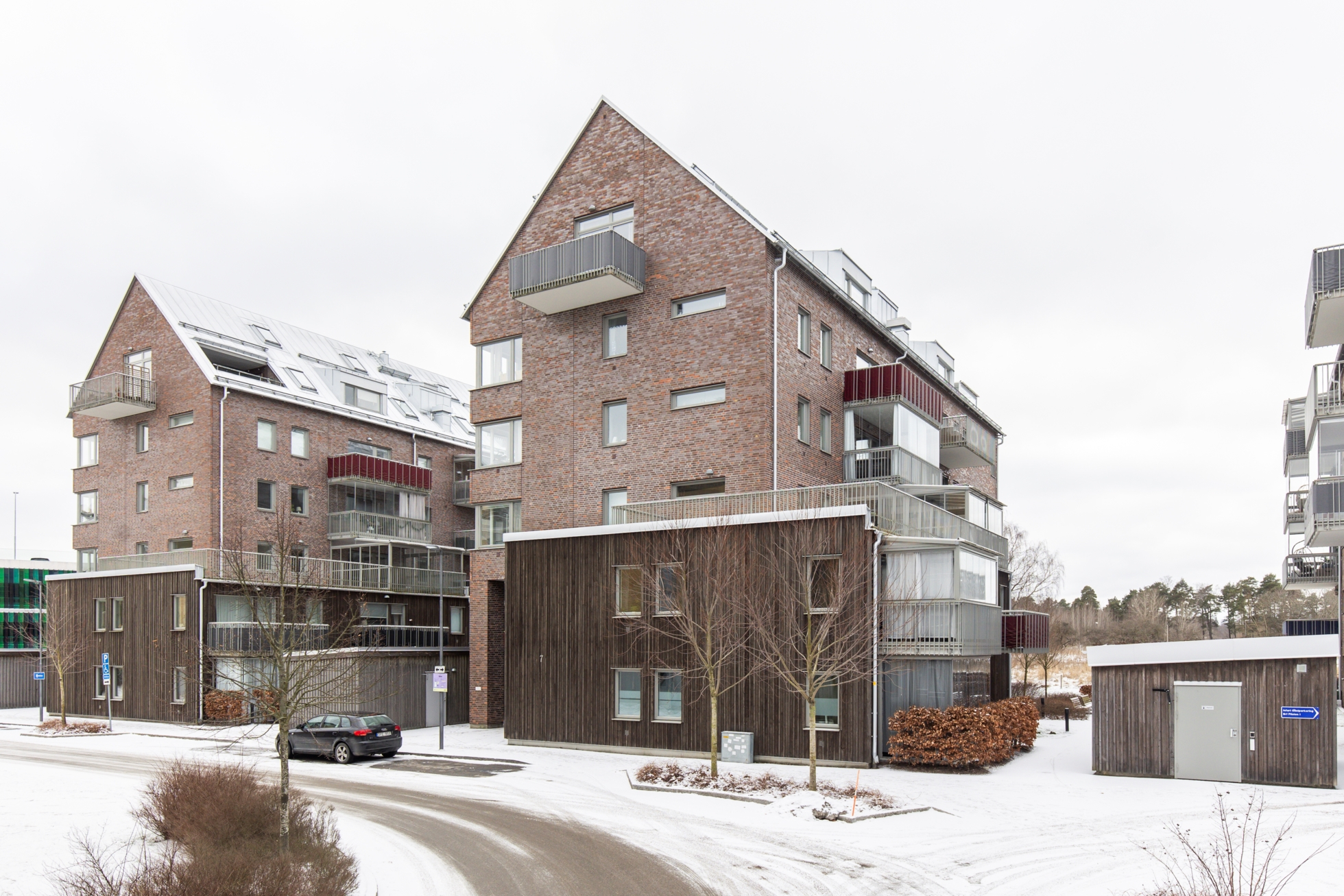 Välplanerad tvårummare med gångavstånd till gym, matbutik och restauranger!