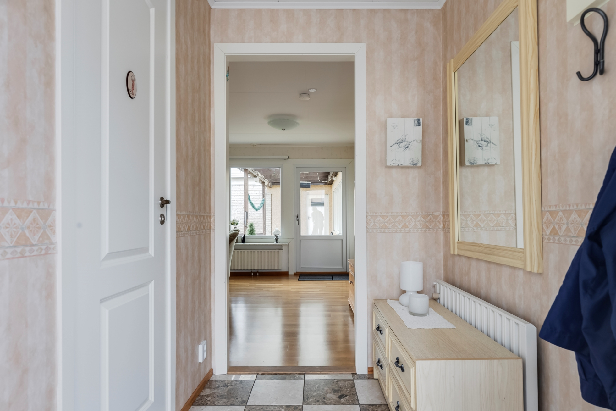 Hemtrevligt radhus med egen trädgård!