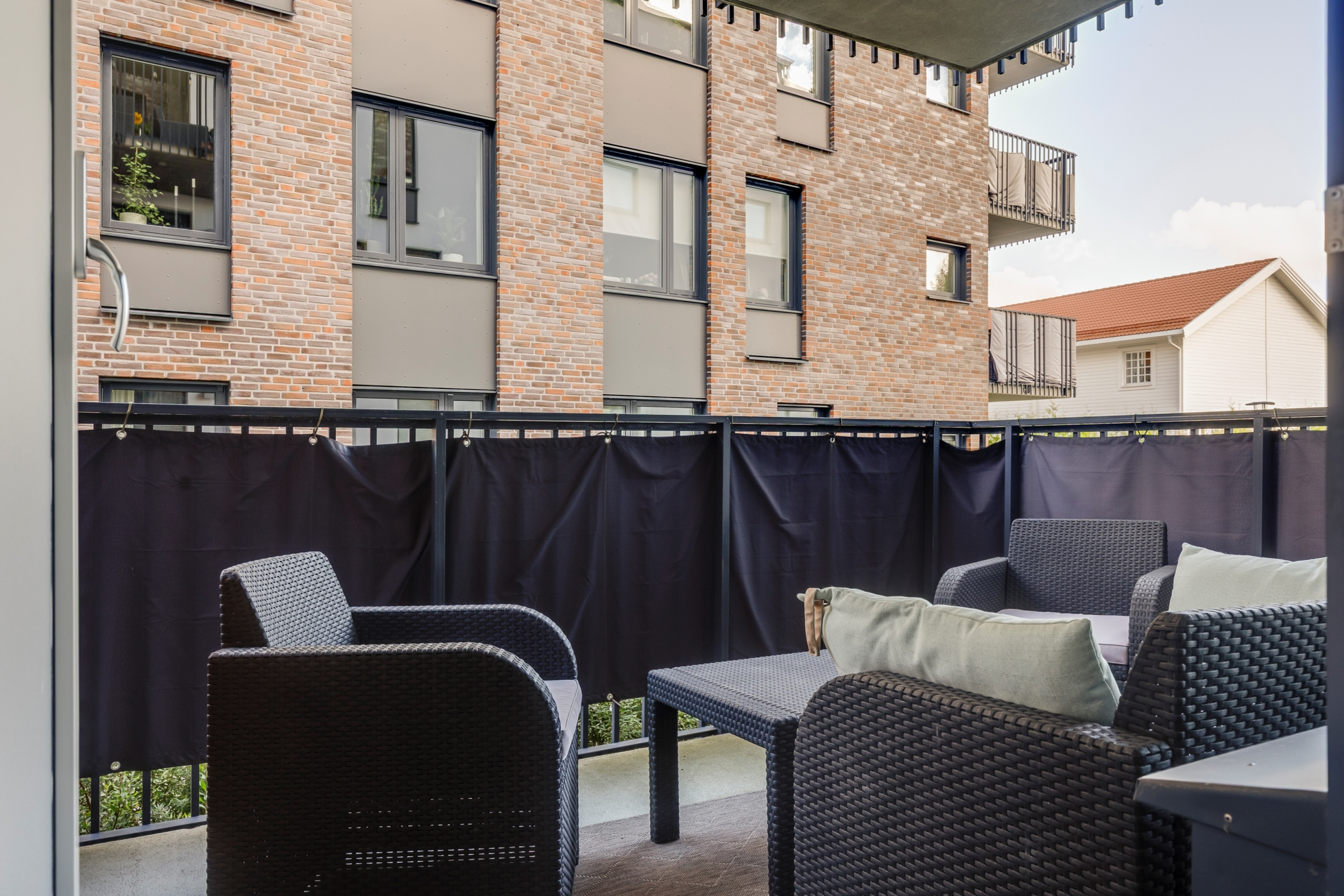 Smakfull och yteffektiv tvåa med balkong!