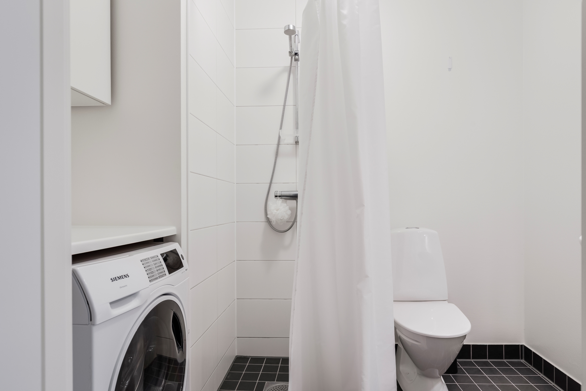 Smakfull och yteffektiv tvåa med balkong!