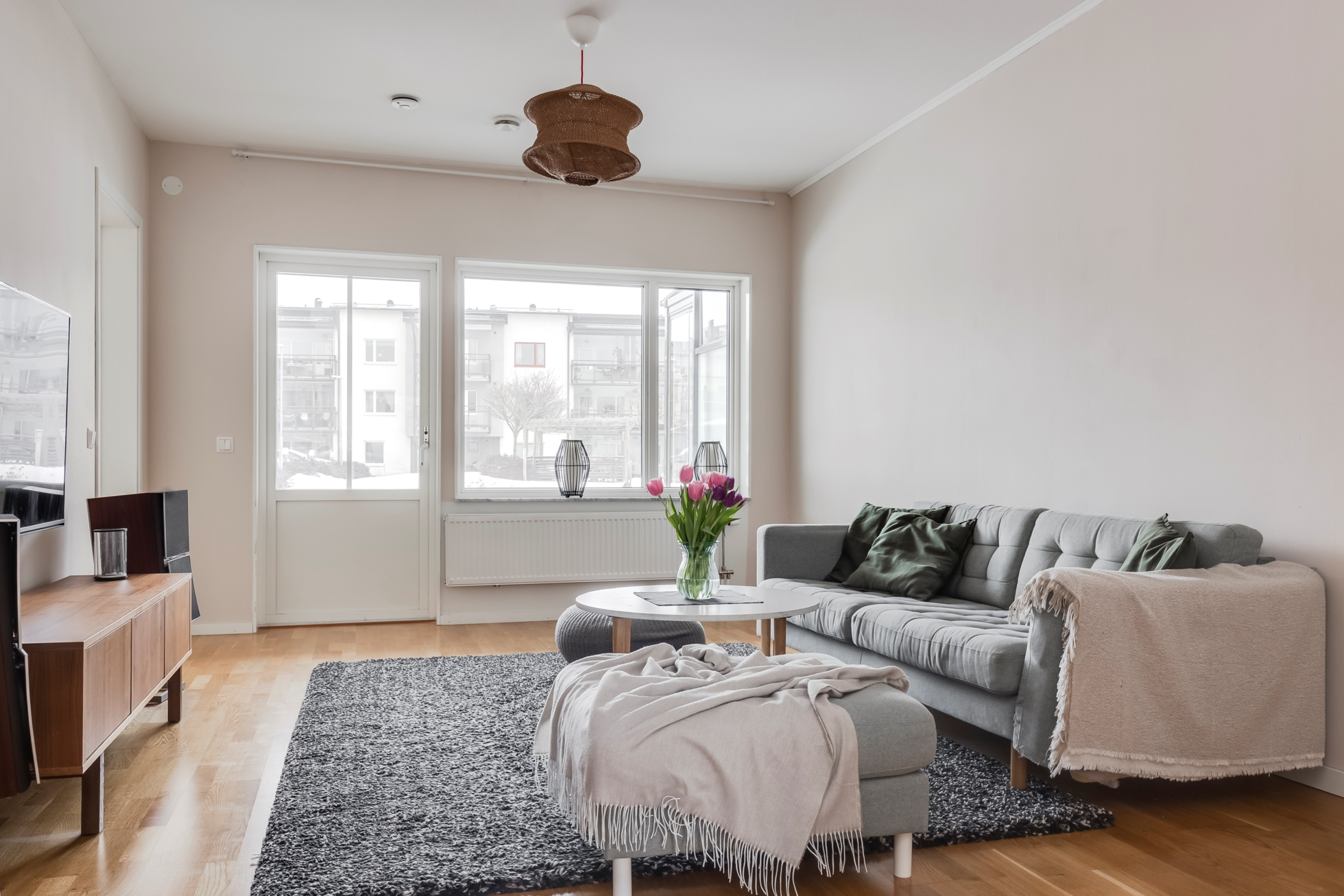 Markplanslägenhet med uteplats i ett naturnära och lugnt område!