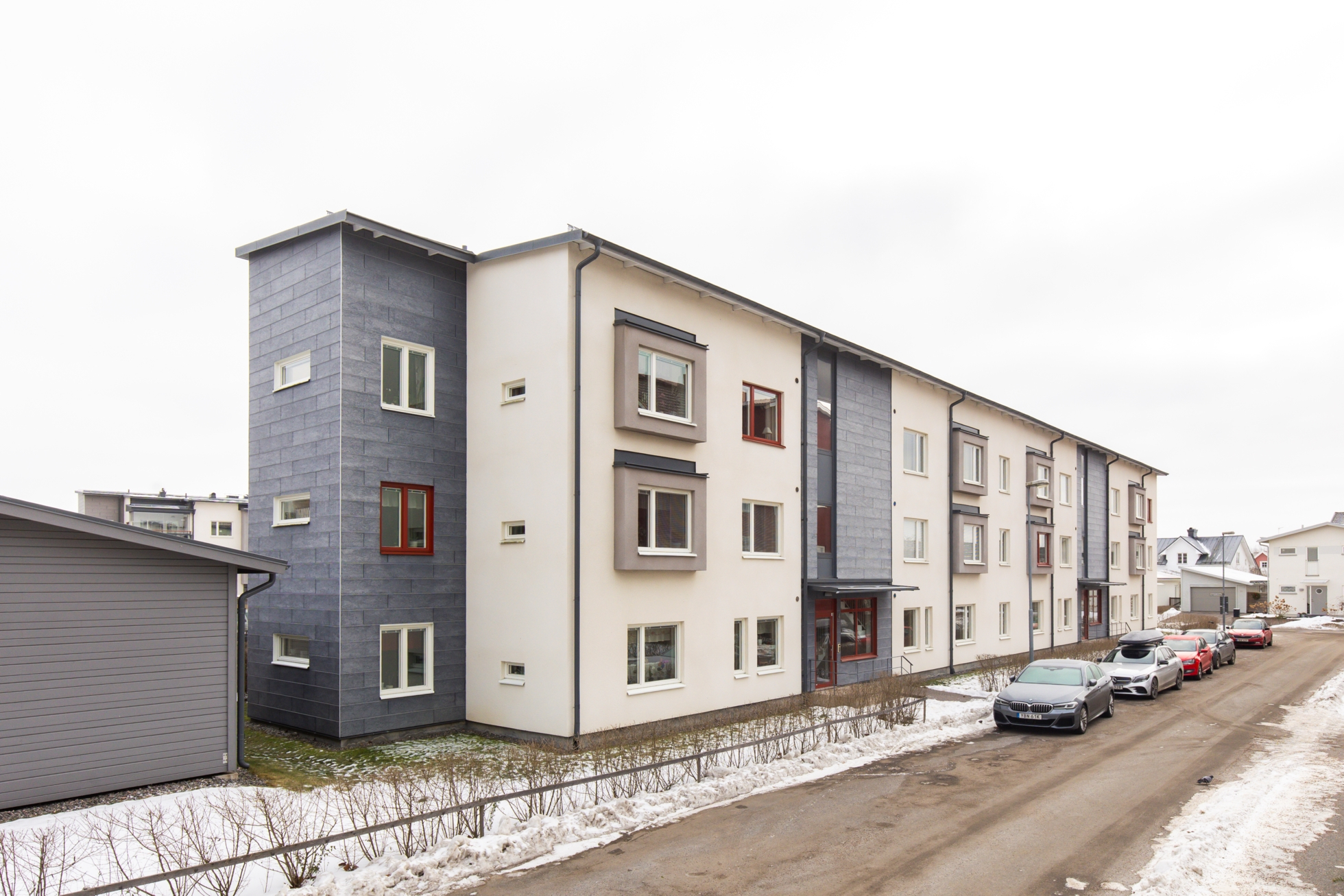 Markplanslägenhet med uteplats i ett naturnära och lugnt område!