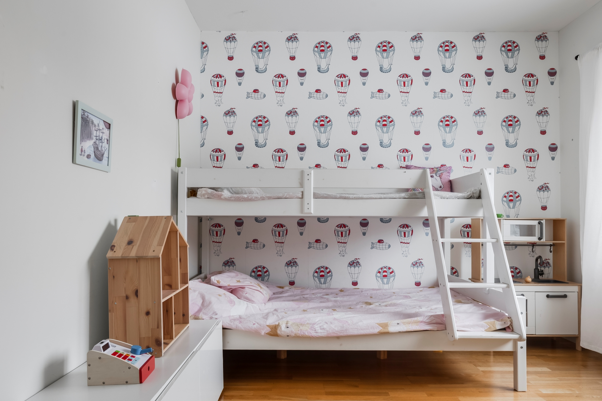 Markplanslägenhet med uteplats i ett naturnära och lugnt område!