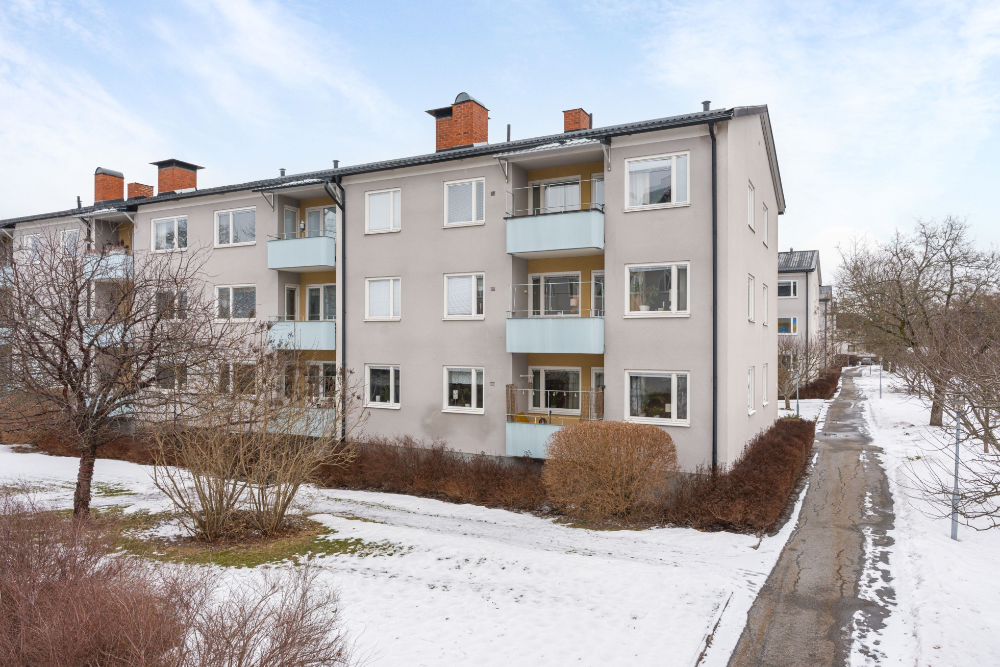 Välplanerad tvåa i omtyckta almby!