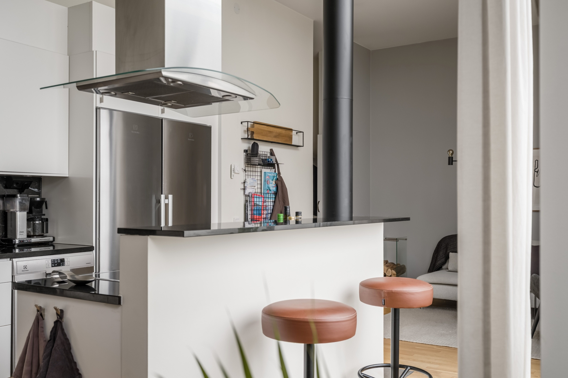 Unik vindsvåning med dubbla balkonger!