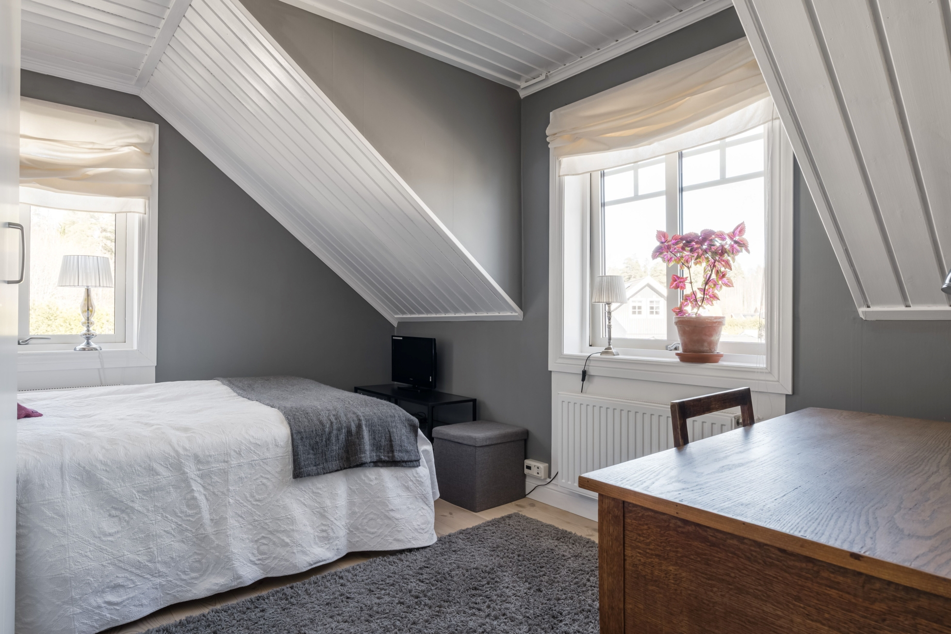 Exklusiv villa med pool och spabad!