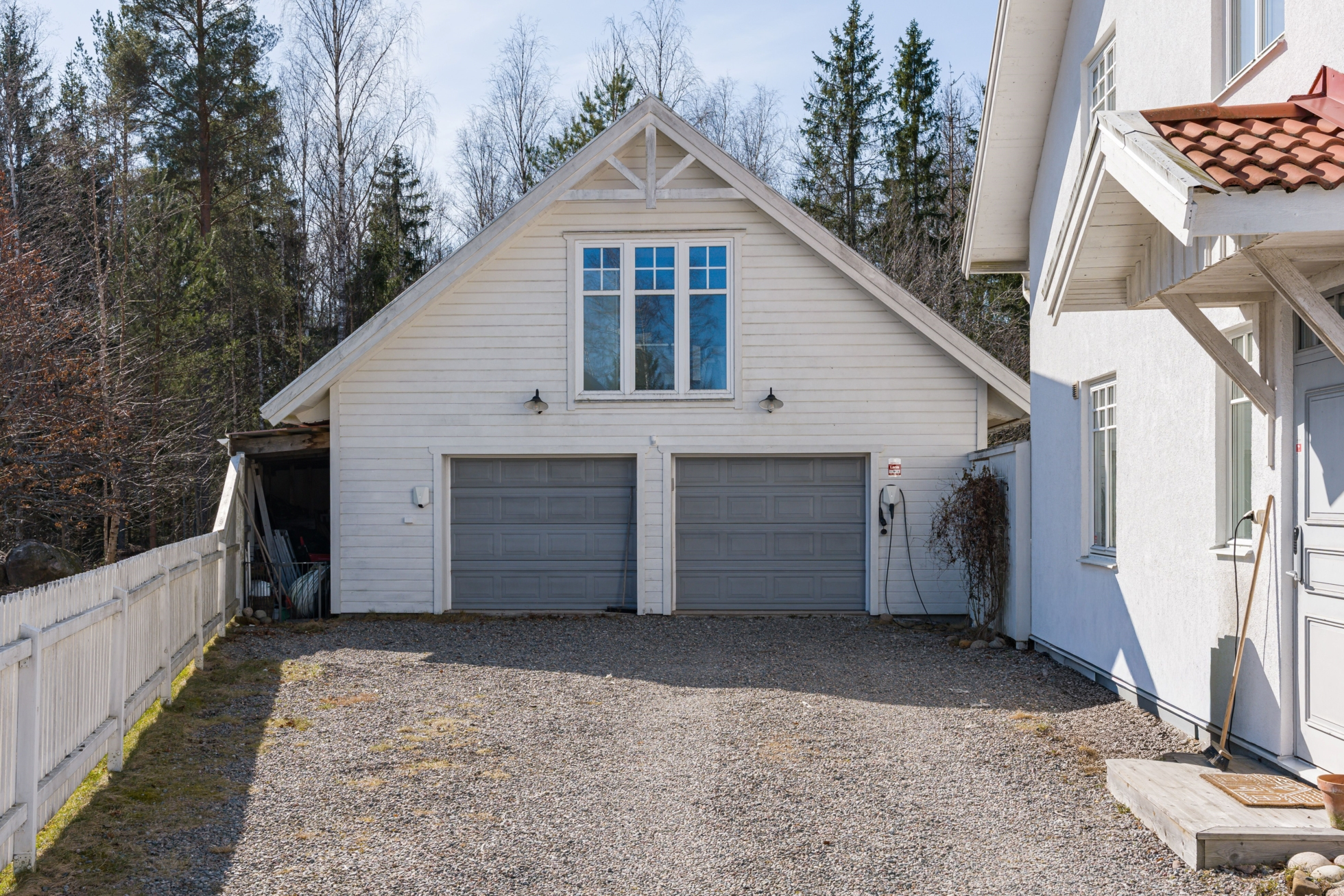 Exklusiv villa med pool och spabad!