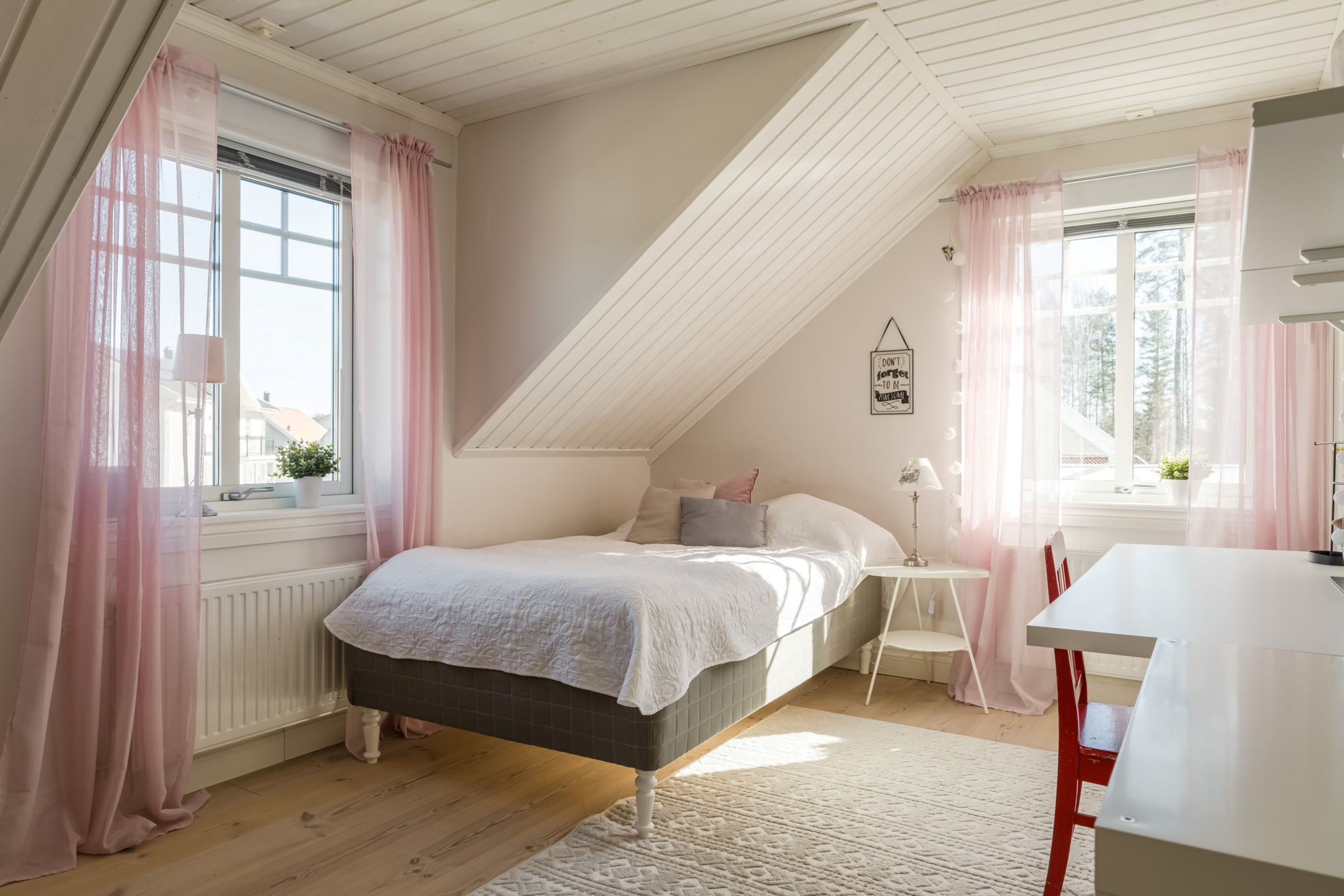 Exklusiv villa med pool och spabad!