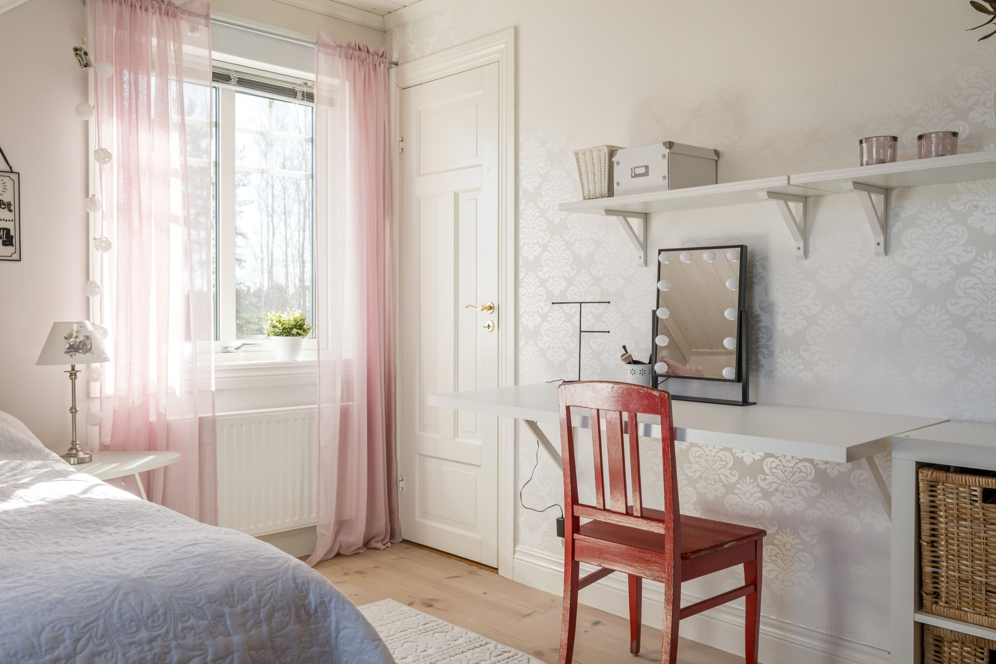 Exklusiv villa med pool och spabad!