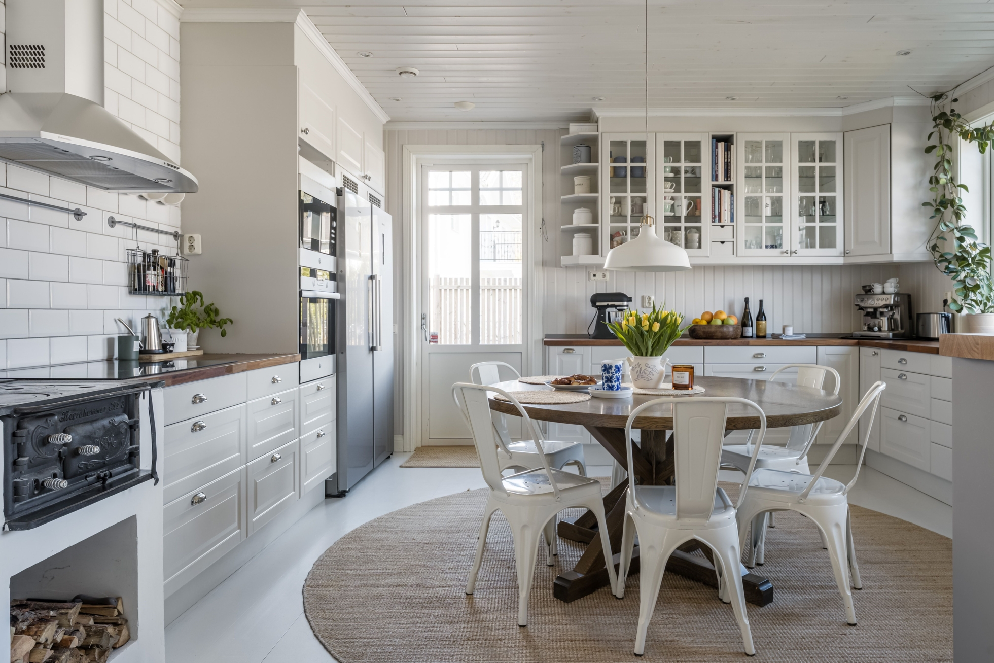 Exklusiv villa med pool och spabad!