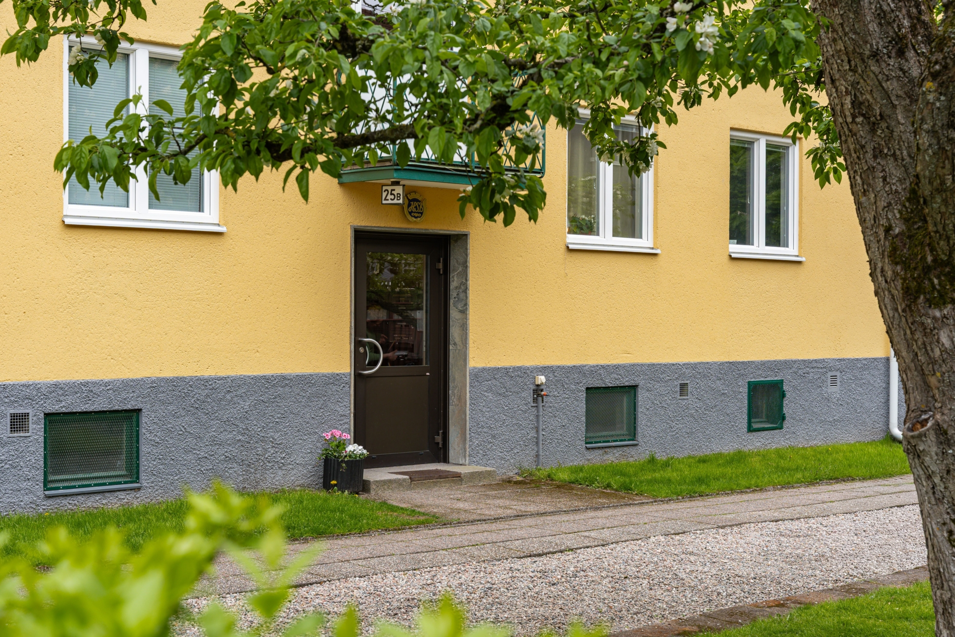 Välplanerad tvåa med fransk balkong!