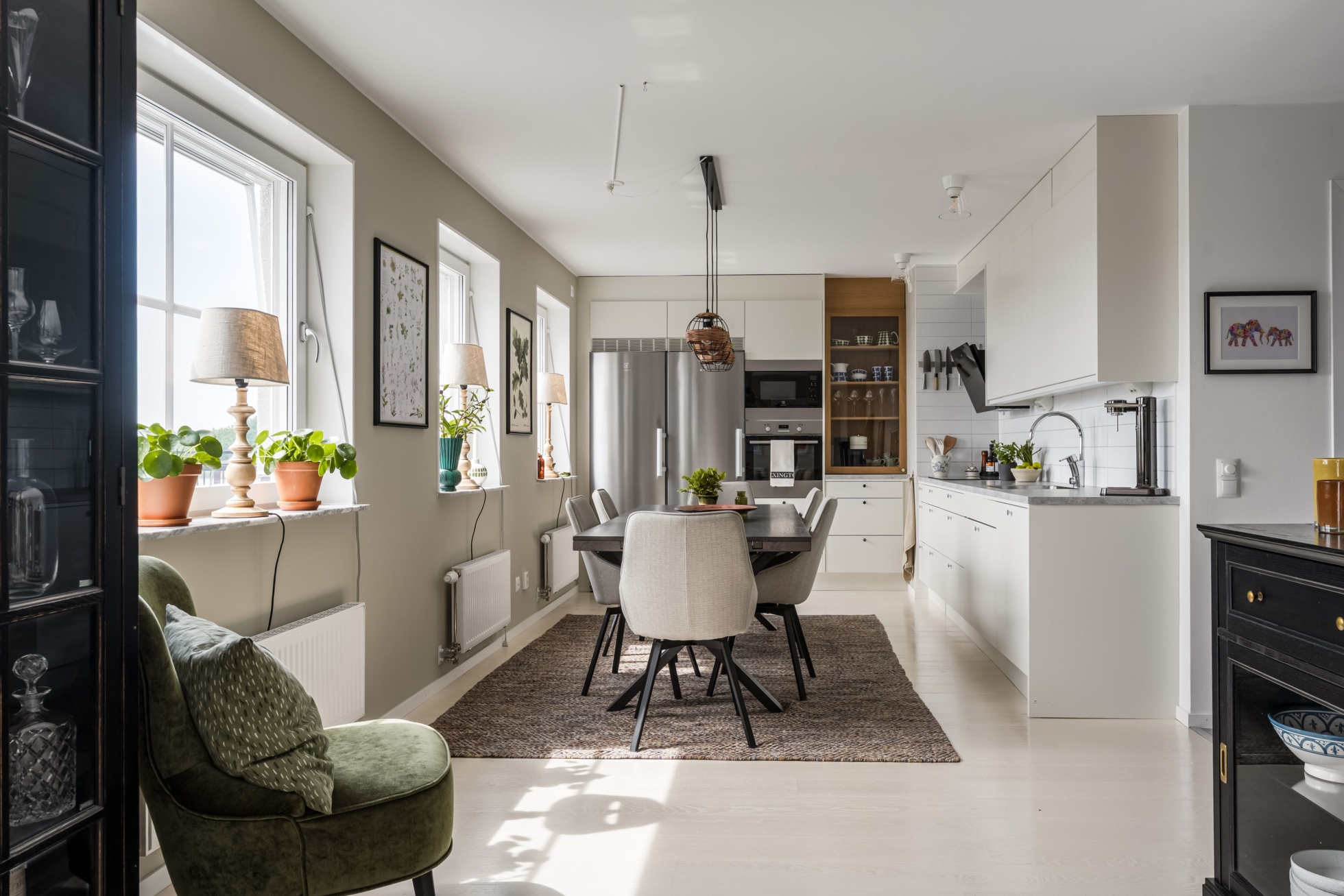 Trerummare högst upp i huset!