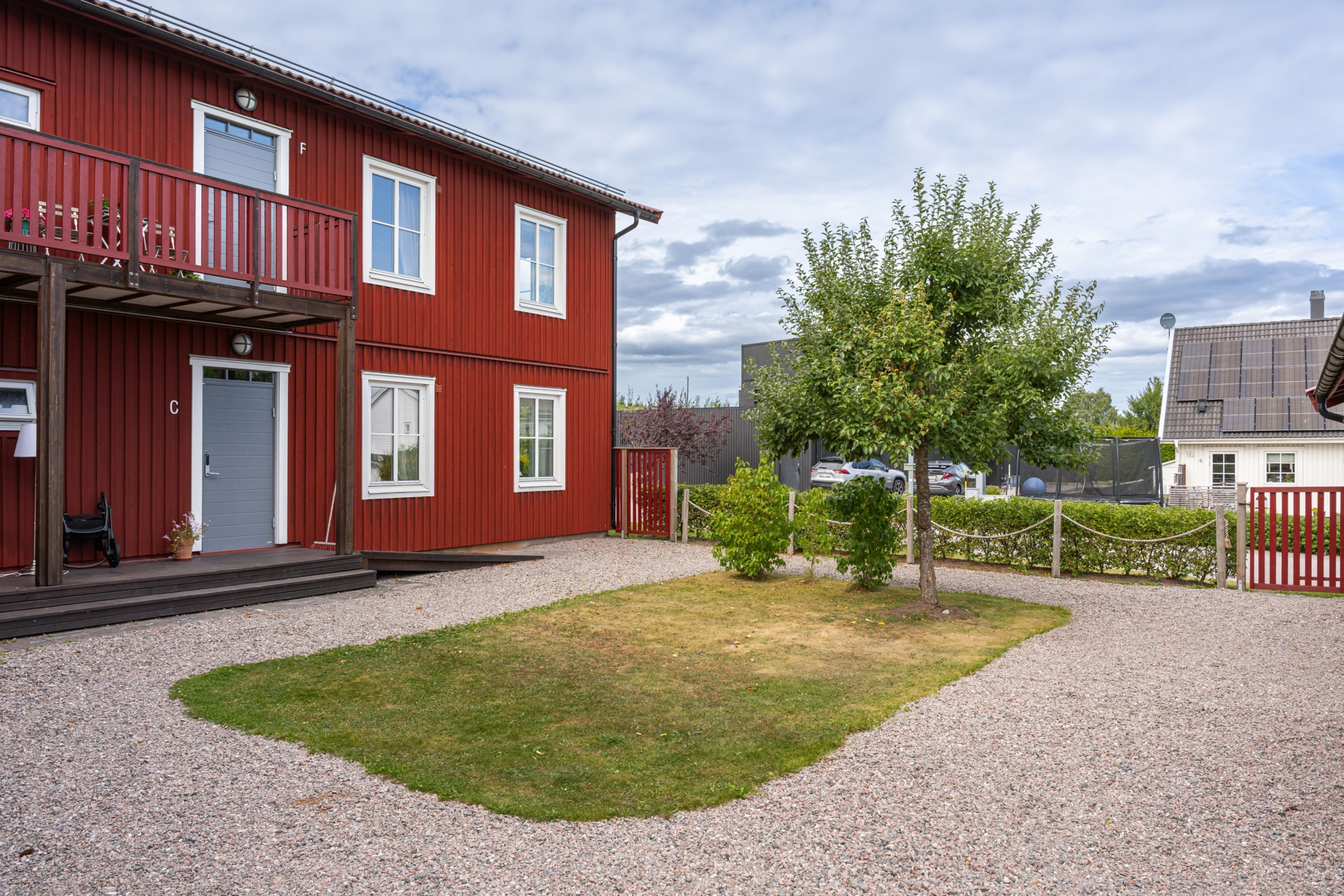 Yteffektiv fyrarummare i omtyckta Näsby!